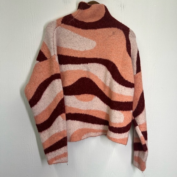 Zara - Pink Burgundy Jacquard Wave Mock Neck Long Sleeve Sweater Size Small - Picture 8 of 9
